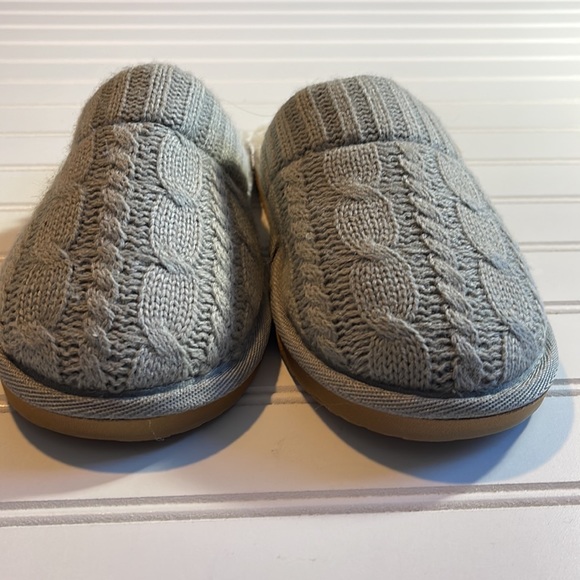 Like new nautica cable slippers gray size 5-6 - Picture 7 of 7